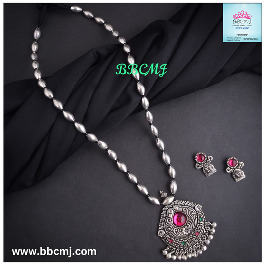 Sudha Pendent bormal set in real silver coated