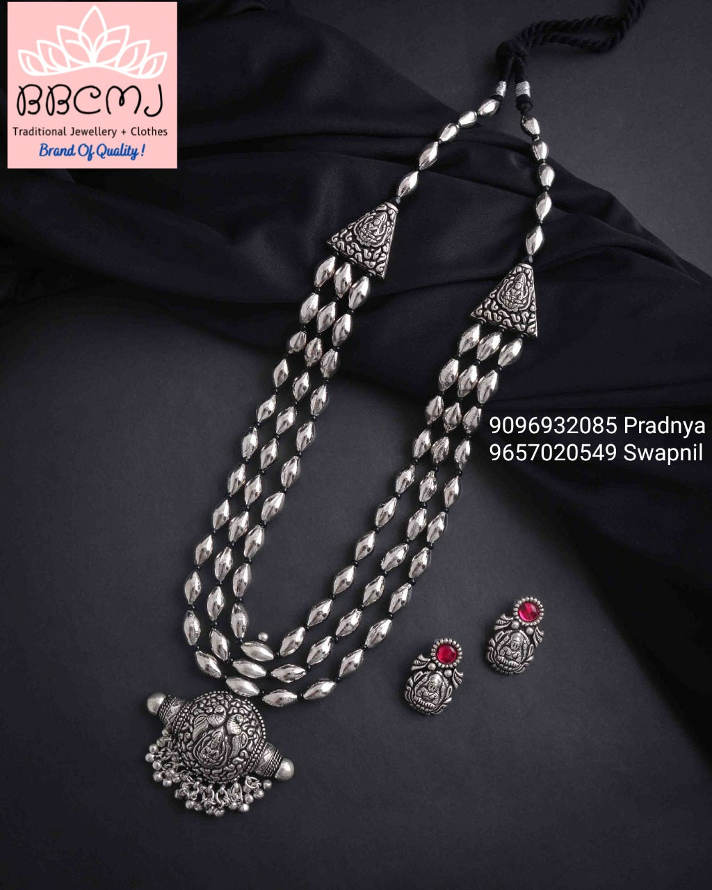 Silver 3 line bormal with pendent