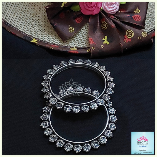 Silver oxidized Chandra Bangles